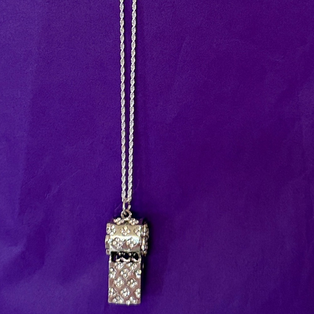 🌸 WHISTLE BLING NECKLACE 🌸 NWT 🌸